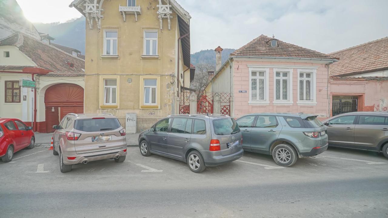 Appartamento Oldtown Refuge Braşov Esterno foto