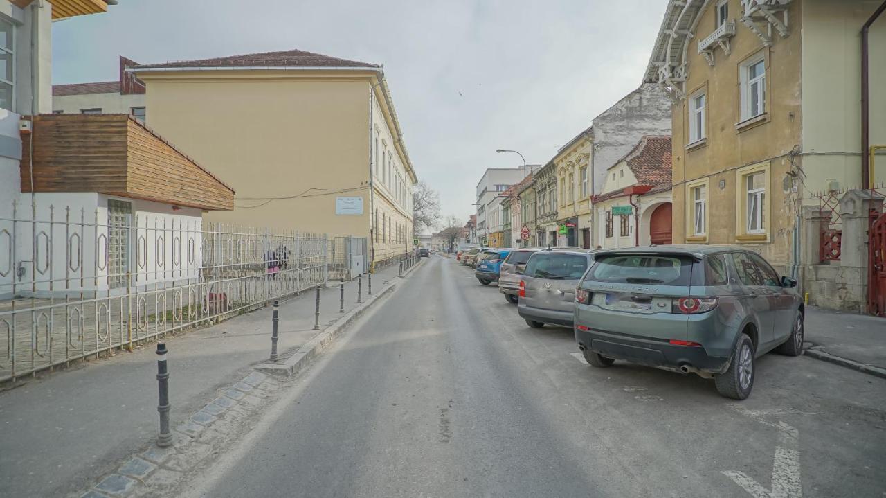 Appartamento Oldtown Refuge Braşov Esterno foto