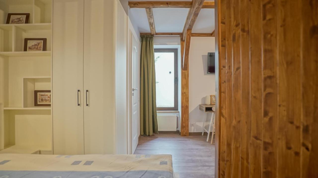 Appartamento Oldtown Refuge Braşov Esterno foto